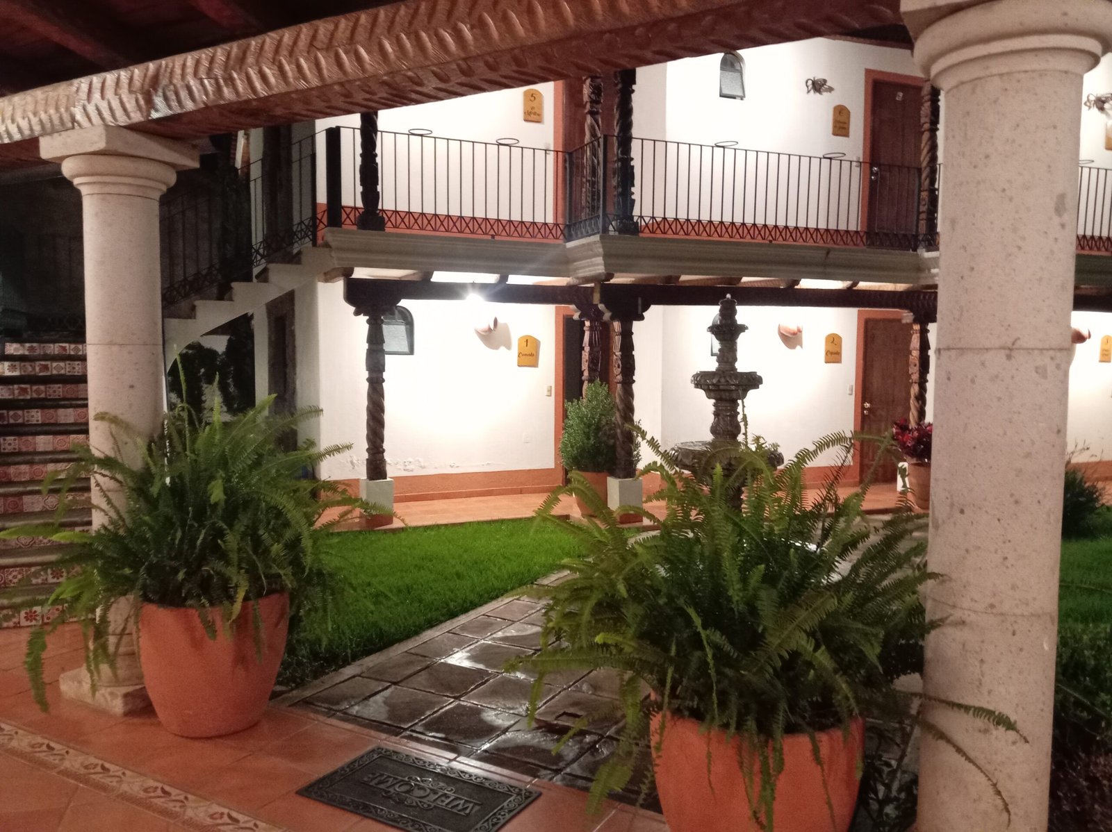 Detalle del patio de Jaluli